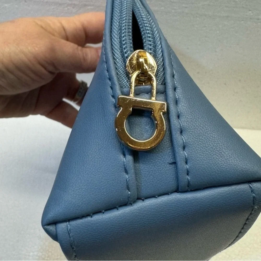Salvatore Ferragamo‎ 💄 Parfums Turkish Makeup/Toiletry/ Amenity Bag- Blue NWOT